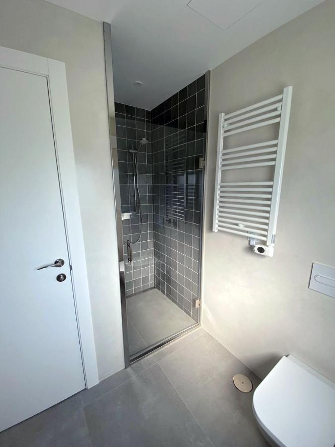 Apartamentos Angelito Playa America A Nigran Bagian luar foto
