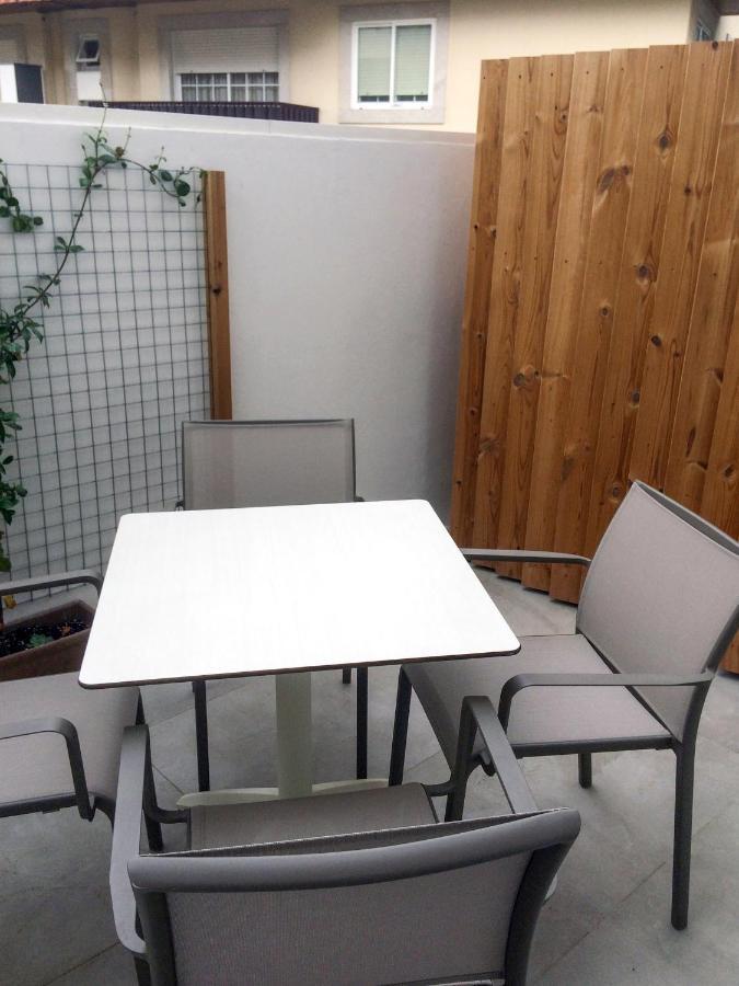 Apartamentos Angelito Playa America A Nigran Bagian luar foto